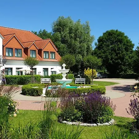 Ferienbungalow Haus Am Teich 펜션 *